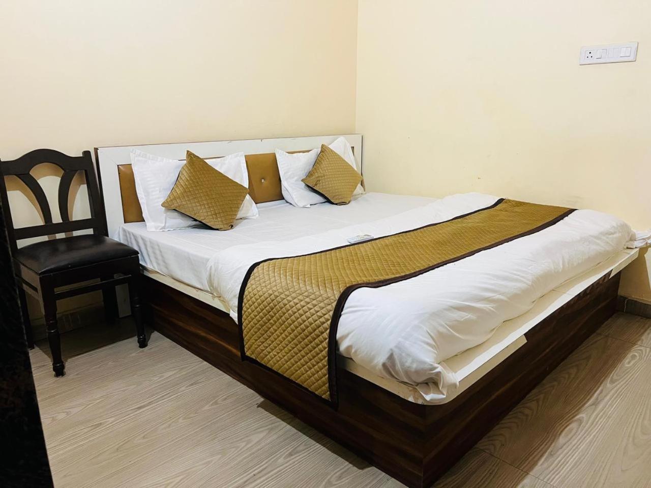 Hotel Shyam Sarover And Restaurant Ringas Buitenkant foto