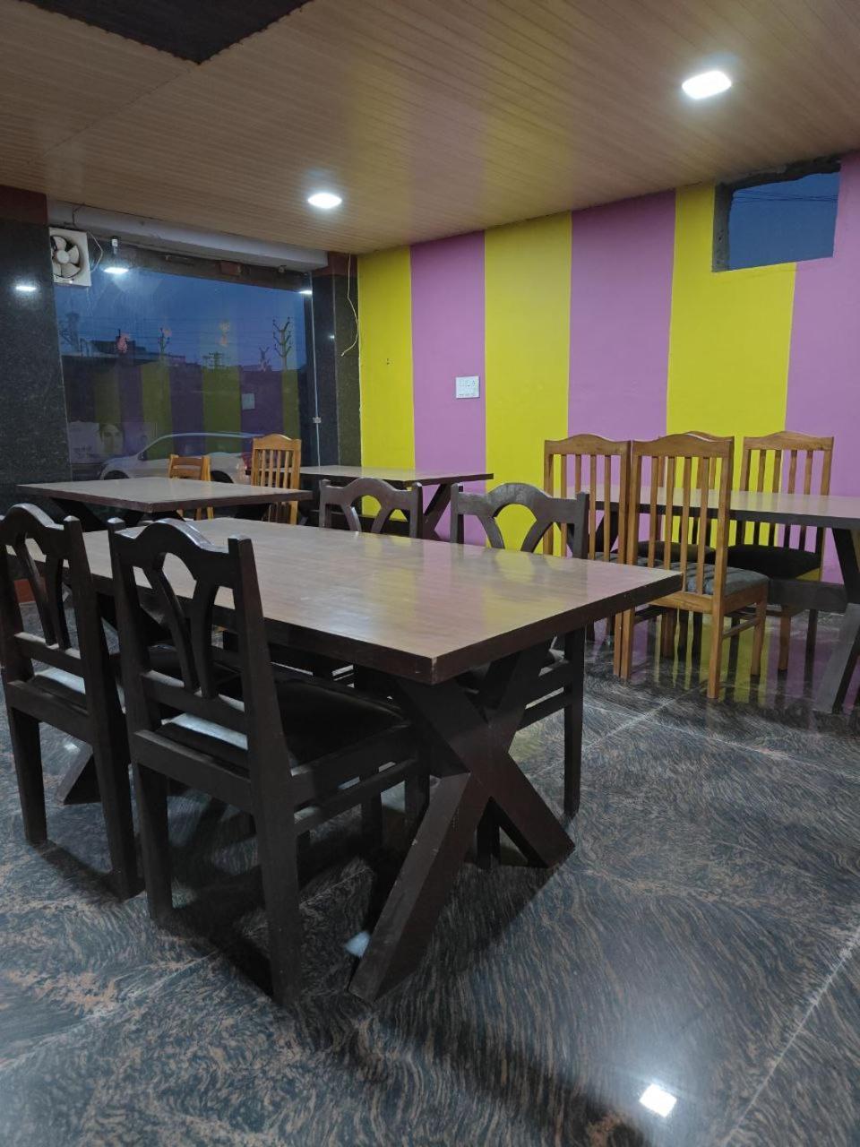 Hotel Shyam Sarover And Restaurant Ringas Buitenkant foto