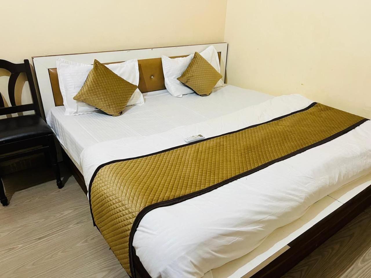 Hotel Shyam Sarover And Restaurant Ringas Buitenkant foto